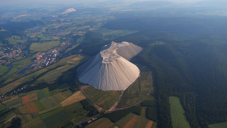 Monte Kali A Mysterious White Giant Made Up Of Salt Daniel Irimia   Monte Kali Heringen 768x432 